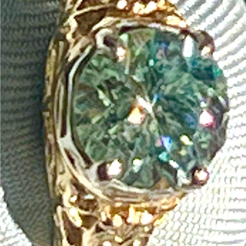 Antique Style Moissanite 18k Gold Ring - image 8